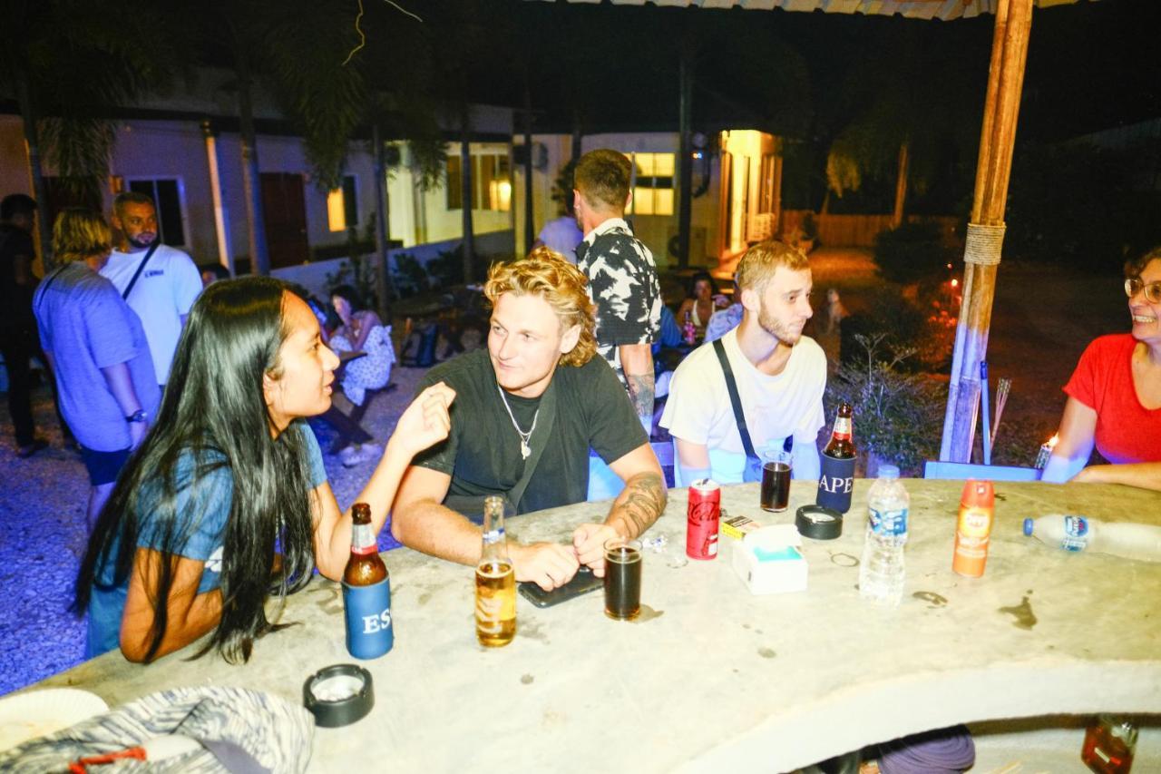 Escape Divers - Jungle Hostel And Dive Centre Тао Екстер'єр фото
